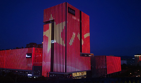 蘇溪鎮(zhèn)夜景燈光聯(lián)動獻禮八一建軍節(jié)